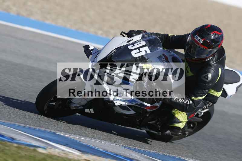 /Archiv-2024/02 29.01.-02.02.2024 Moto Center Thun Jerez/Gruppe gruen-green/95